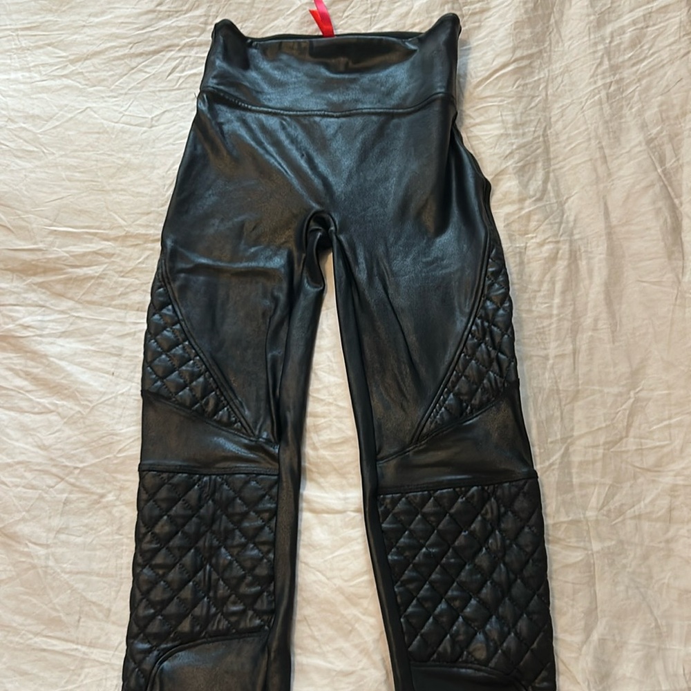 Spanx black moto quilted leggings xs euc